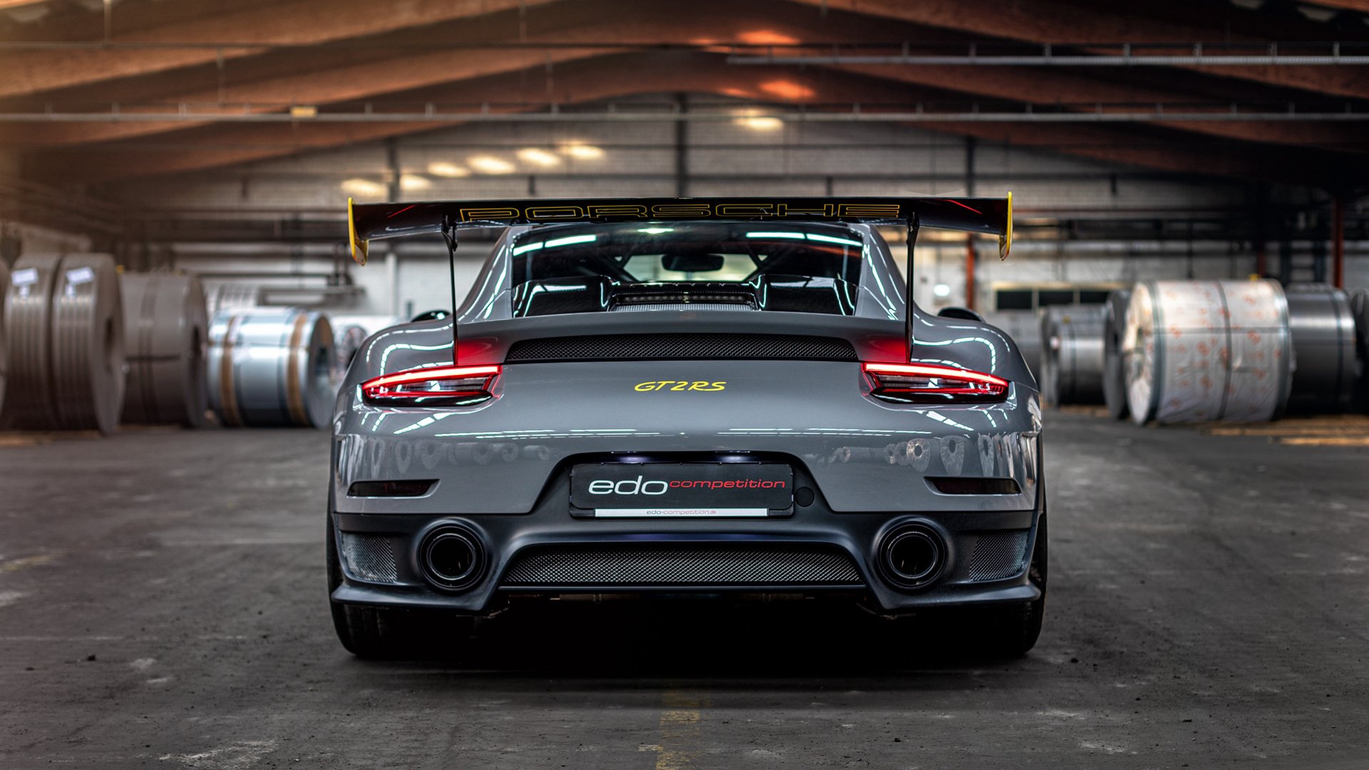 塔特的精准传球令对手防线无从应对，袋鼠队胜利之匙