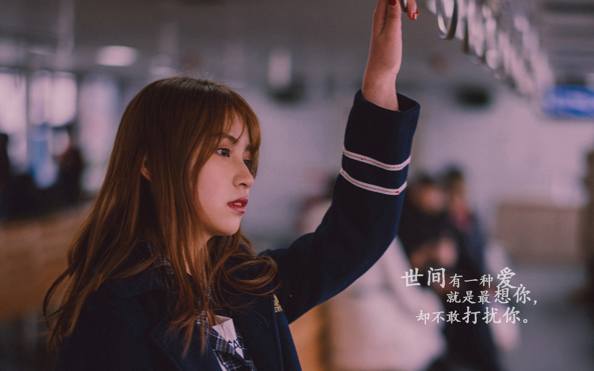 特色足球文化在城市夜间经济中扮演重要角色,推动夜经济繁荣,大城市经营足球俱乐部的优势